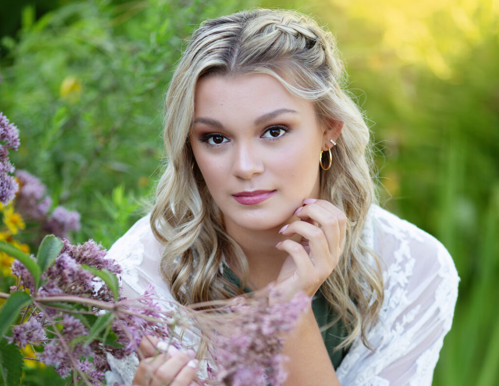 Creative Fort Wayne senior photos in parks and gardens